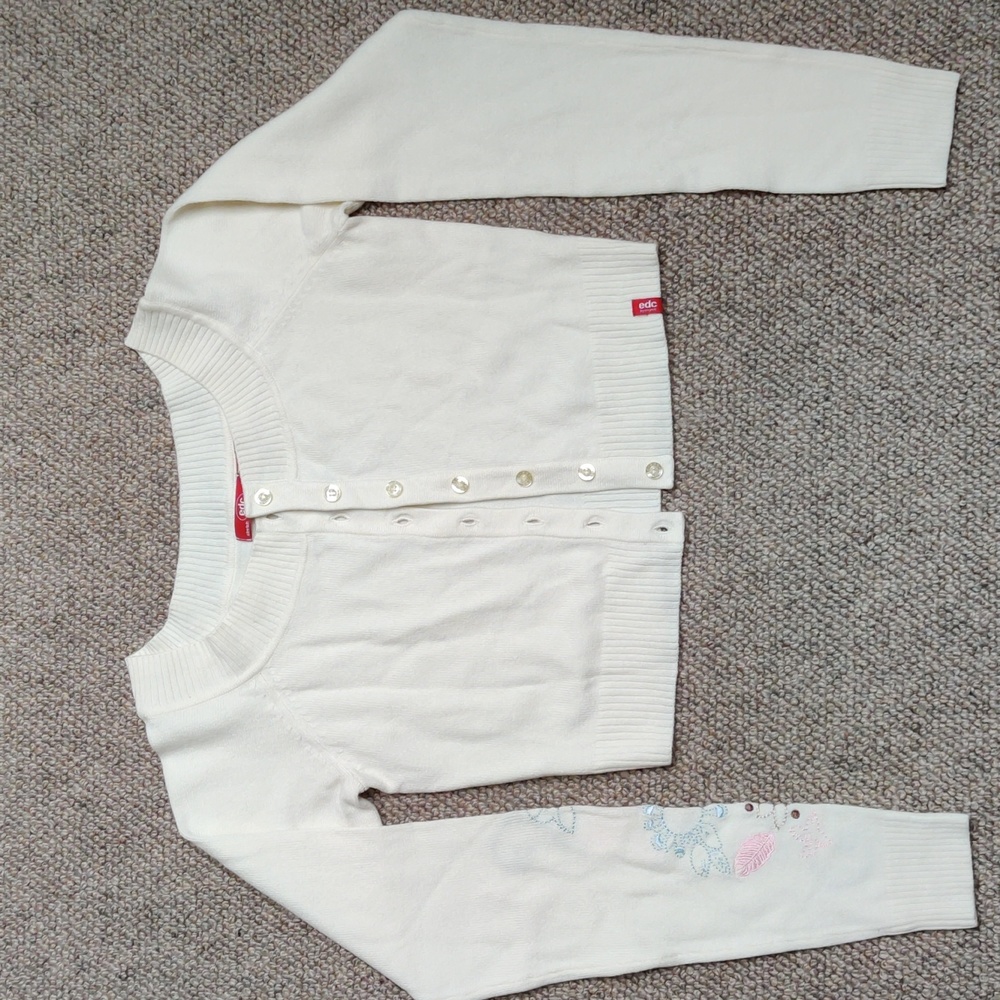 Esprit cropped cardigan in cream with embroidery, Small